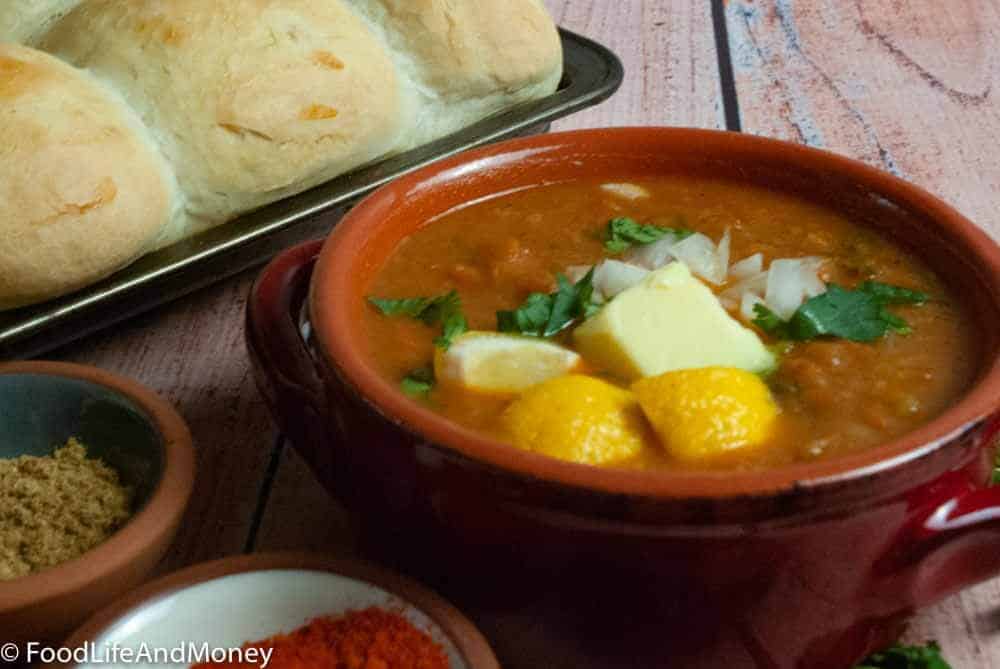 Pav Bhaji Recipe - FoodLifeAndMoney